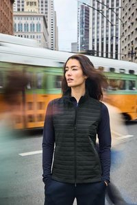 OGIO LOG761 - Women's Driveline Hybrid Vest LOG761