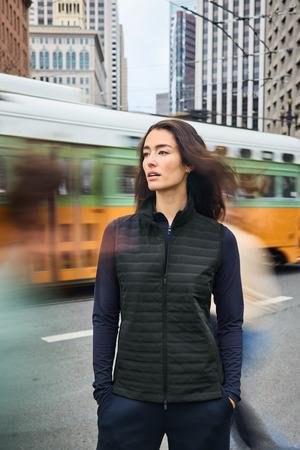 OGIO LOG761 - Women's Driveline Hybrid Vest LOG761