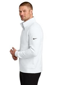 Nike NKDX6718 - Club Fleece Sleeve Swoosh 1/2-Zip NKDX6718