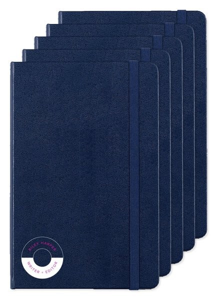 Cuaderno mediano de tapa dura rayado